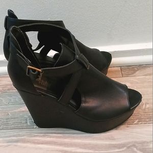 Women's Size 9 Black Chalotte Russe Wedges